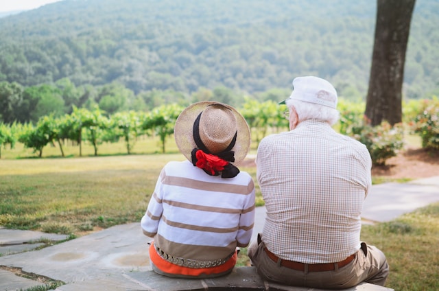 Bien vieillir et mieux vivre en étant âgé ou sénior grâce à la sophrologie